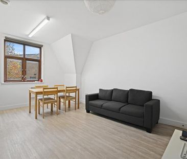 4 bedroom apartment to rent - Photo 2