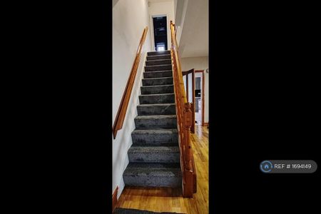 3 bedroom terraced house to rent - Photo 5