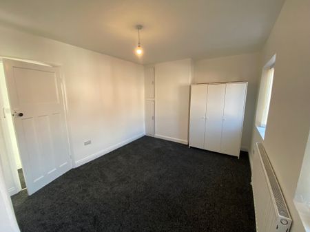 Dodgson Avenue, Leeds - Photo 4