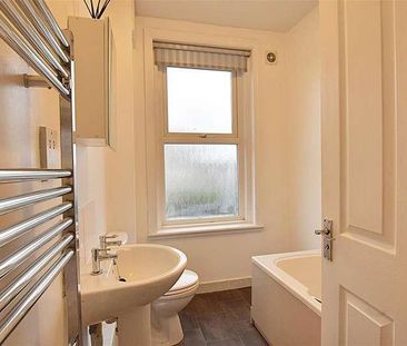 Elmstead Road, Bexhill-on-sea, TN40 - Photo 2