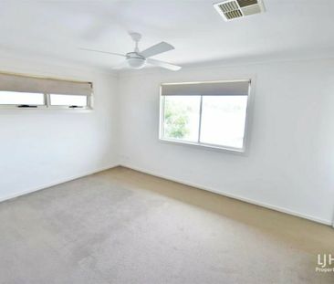 3 BEDROOM TOWNHOUSE IN A QUIET COMPLEX IN KALLANGUR - Photo 4