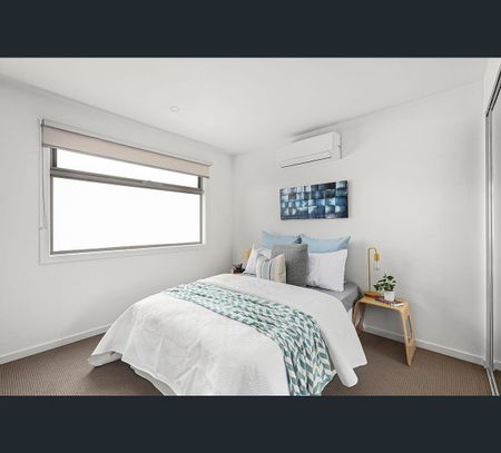 8/553 Murray Road, Preston, Vic 3072 - Photo 2