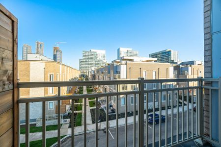 For Lease - 150 Honeycrisp Crescent Unit# TH 263, Vaughan, Ontario - Photo 3