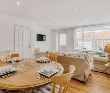 3 Bedrooms 1.5 Bathrooms - Photo 2