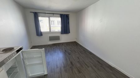 Charmant studio lumineux au cœur de Lille. - Photo 2