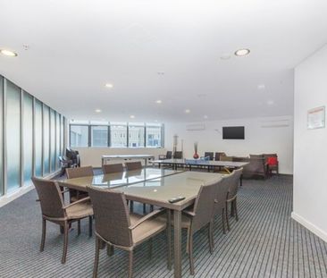 Unfurnished North facing 1 bedroom apartment in Brighton Portia! - Photo 5