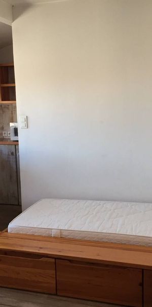 Location meublée Studio Quartier GRASLIN NANTES - Photo 1