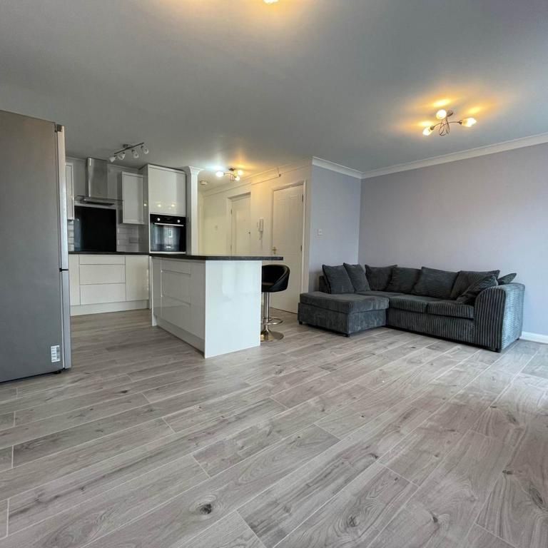 1 bedroom flat to rent - Photo 1