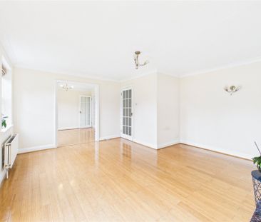 4 bedroom House in Cutbush Close, Reading - Photo 1