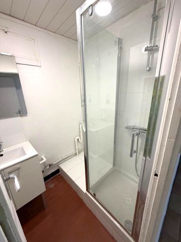 Location Appartement 3 pièces 55m² MARSEILLE 12ème - Photo 2