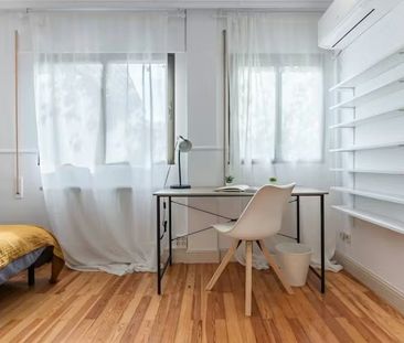 Calle del Abedul, Madrid, Community of Madrid 28036 - Photo 1