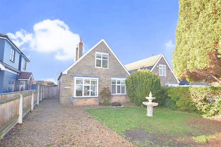 3 bedroom chalet to rent - Photo 2