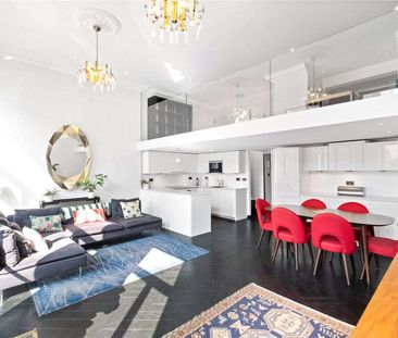 Stunning two bedroom, two bathroom first floor flat overlooking gar... - Photo 3