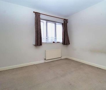 Heybridge Court, Hertford, SG14 - Photo 4