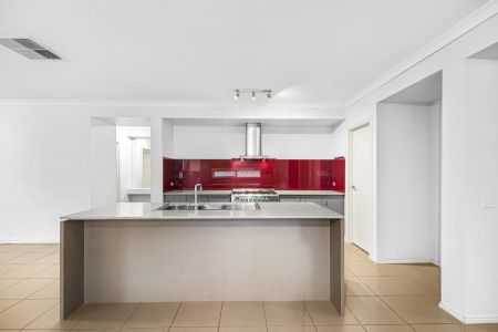 37 Vaughan Chase, Wyndham Vale. - Photo 3