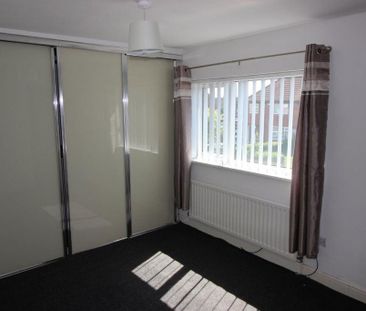 2 bedroom semi-detached house to rent - Photo 4