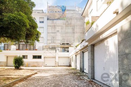 4 room luxury Flat for rent in Carcavelos e Parede, Cascais, Lisbon - Photo 2
