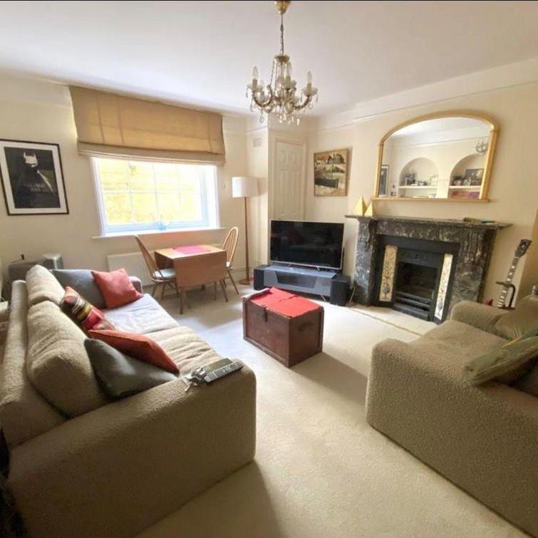 Studio to rent - Photo 1