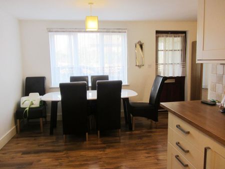 3 bedroom detached house to rent - Photo 4