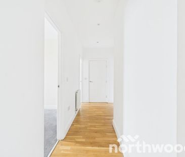 2 bedroom flat to rent - Photo 4