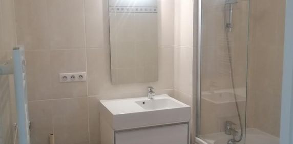 APPARTEMENT T3 - QUARTIER ROUTE DE RENNES - SURFACE 55 M² - Photo 2