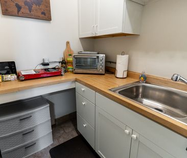 $1,399 / 2 br / 1 ba / 600 sqft 210 Wilson st unit A - Photo 1