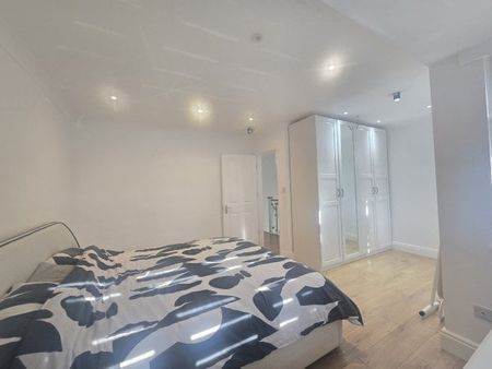 Elstree Gardens, Edmonton, N9, Property for rent - Photo 3