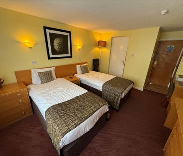 Connaught Road, Reading - Photo 2