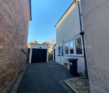 Bedroom Detached Family Home, BH12 - Photo 3