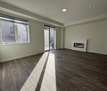 For Lease - 14 Agnes Lane, Richmond Hill, Ontario - Photo 6