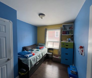 For Lease - 137 Harewood Avenue, Toronto, Ontario - Photo 2