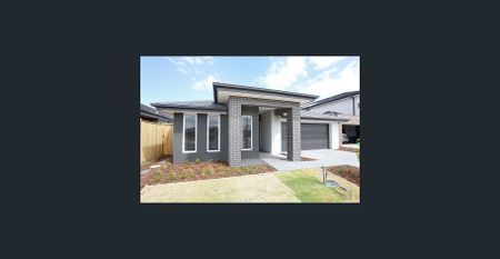 Modern and stylish family home - Photo 3