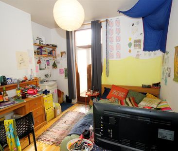 5 bed terraced house to rent in Rudthorpe Road, Bristol, BS7 - Photo 3