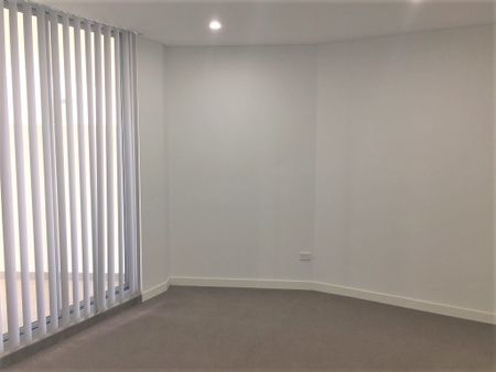 SPACIOUS 1 BEDROOM UNIT WITH AIRCON - Photo 3