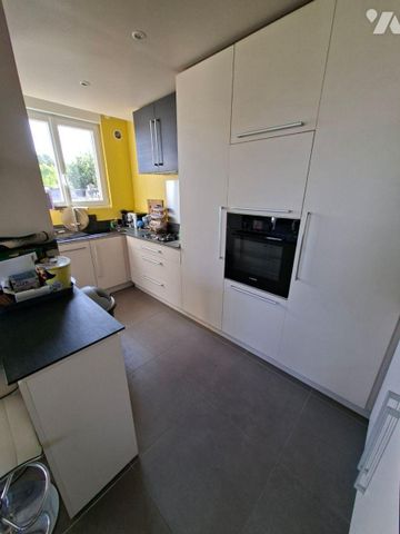 Secteur Hautes loges, proche lycée, maison en meublée comprenant: Hall d'entrée avec placard, ... - Photo 5