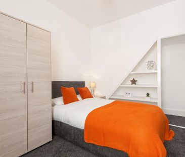 1 bedroom in a house share to rent - Photo 2