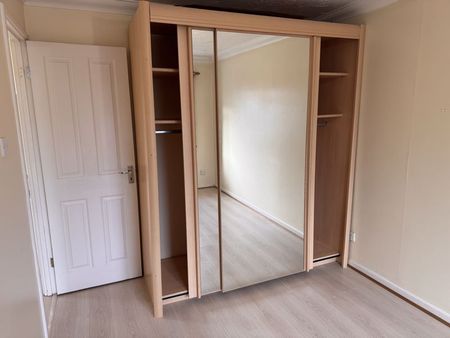 Linden Drive - Photo 4