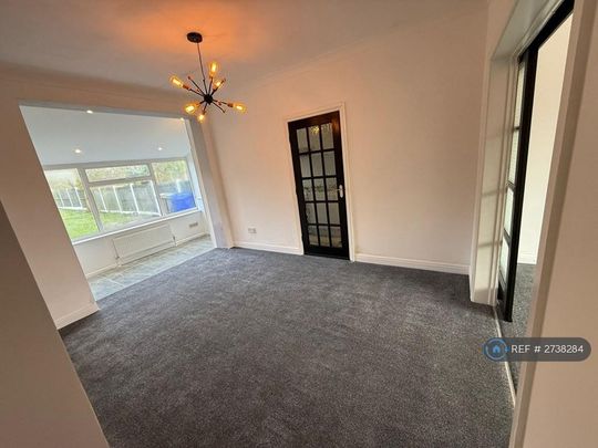 3 bedroom terraced house to rent - Photo 1