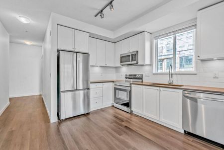 508-8509 158 St, Surrey - Photo 4