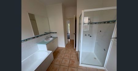 SUIT WORK FROM HOME OFFICE OR SMALL BUSINESS (STCA) on double block - Photo 5