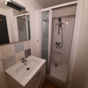 Location Appartement 1 pièce 15m² - Photo 2