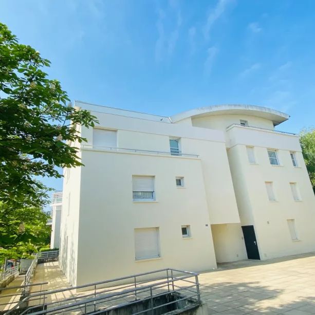 Location appartement T4 81.00m² à Reims (51100) - Photo 2