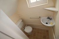 1 bed Room in Shared House - To Let - Photo 1