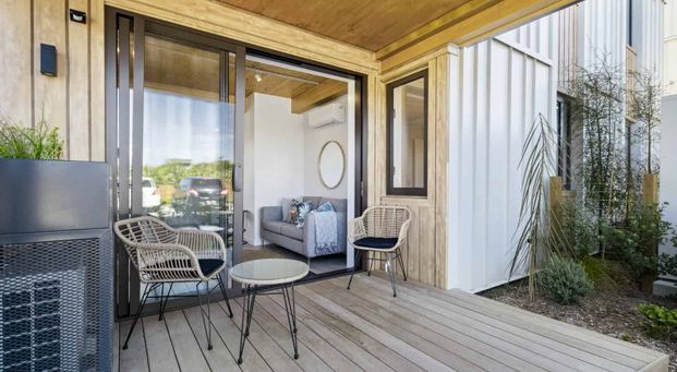 Brand New in Mount Albert! - Photo 1