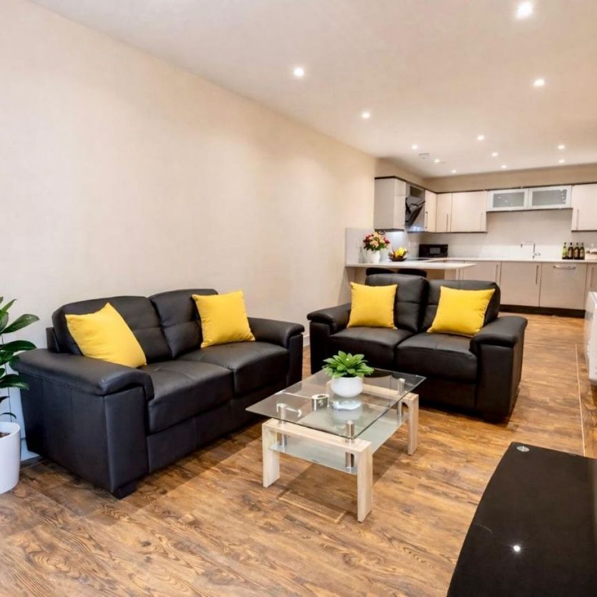 2 bed Apartment Ecco - Photo 1