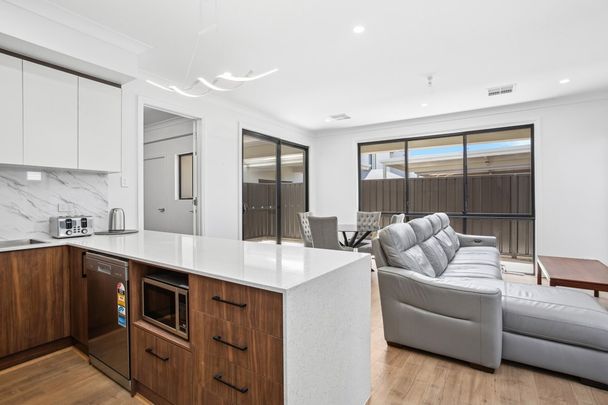 4-bedroom shared house / townhouse, Pita Road - Photo 1