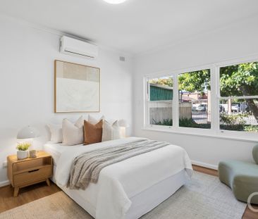 Open the door to timeless charm & flexible family living - Photo 6