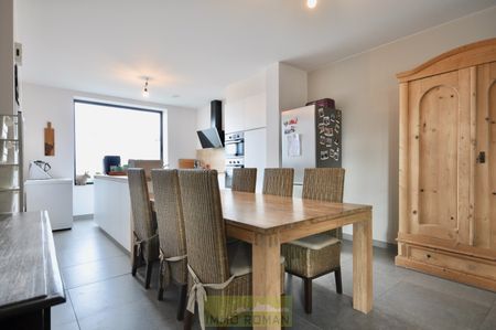 Ruime instapklare woning met mooie tuin en zicht op het Kluisbos - Photo 4