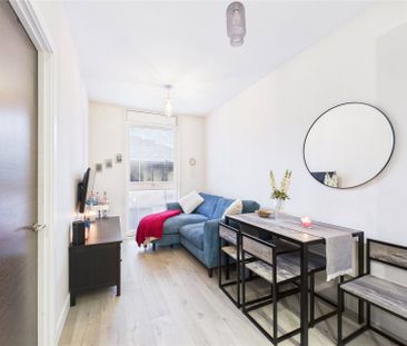 Clivemont Road, Maidenhead Clivemont Road, Maidenhead - Photo 1