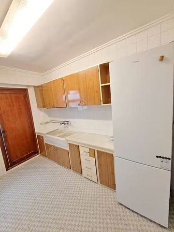 Calle de Utiel, Valencia, Valencian Community 46020 - Photo 4